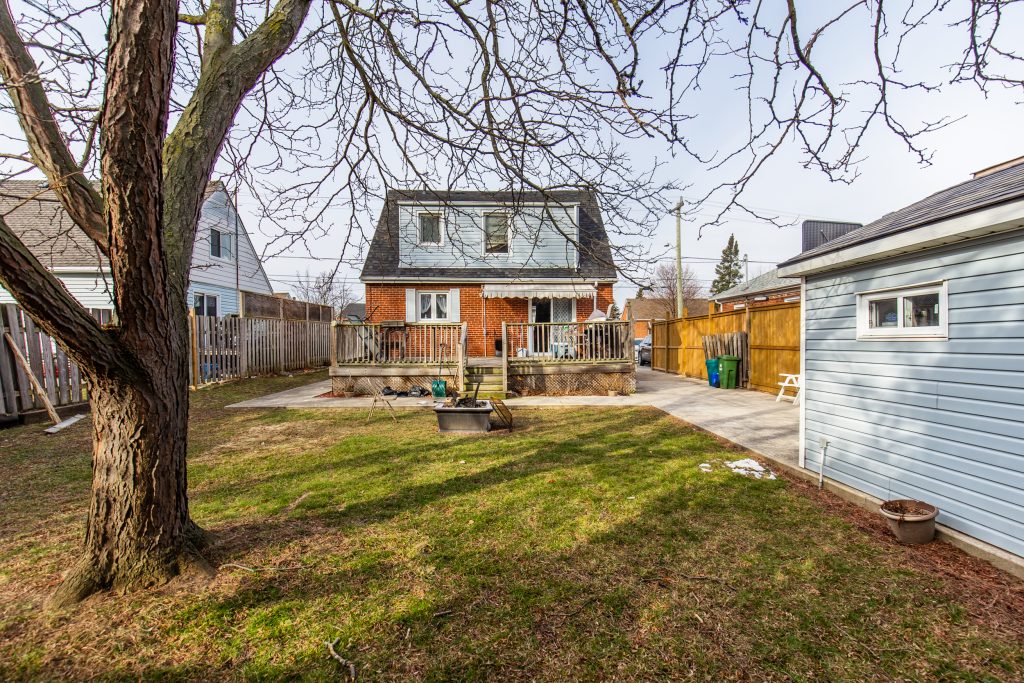 116 Second Street N, Stoney Creek, ON Chris Gordon Real Estate Advisors